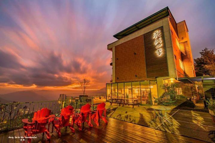 Cingjing Four Seasons B&B Renai Extérieur photo